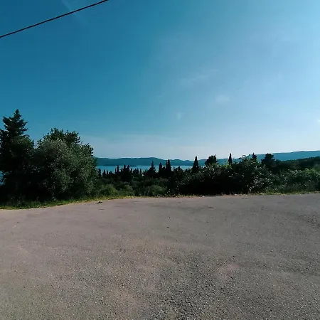 Tri Sulara * Kremena