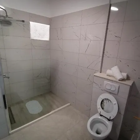 Tri Sulara Apartment