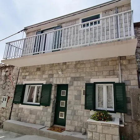 Tri Sulara Appartement Kremena