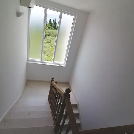 Tri Sulara Apartment