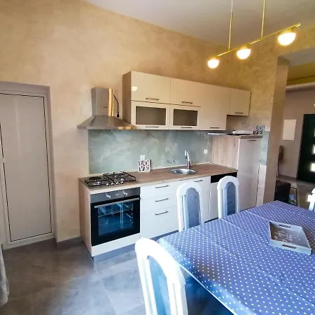 Apartment Tri Sulara Kremena