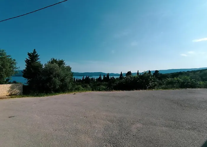 Tri Sulara * Kremena