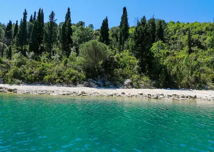 Tri Sulara Apartman *