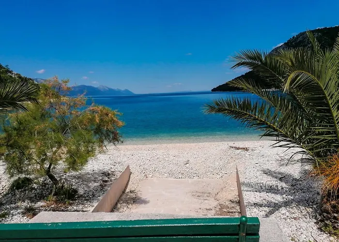 Tri Sulara Apartman *